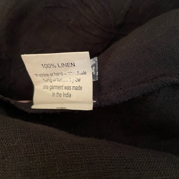 Heart’s Desire by Mary Grace 100% Linen with Embroidery Black Tunic - Picture 7 of 7